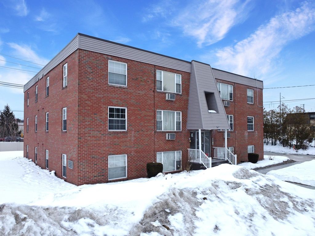 Photo of 99 Cluff Crossing Road #E2, Salem, NH 03079 (MLS # 5076962)