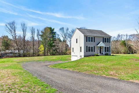 Photo of 6 Pond Street, Newton, NH 03858 (MLS # 5086052)