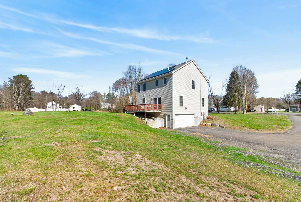 Photo of 6 Pond Street, Newton, NH 03858 (MLS # 5086052)
