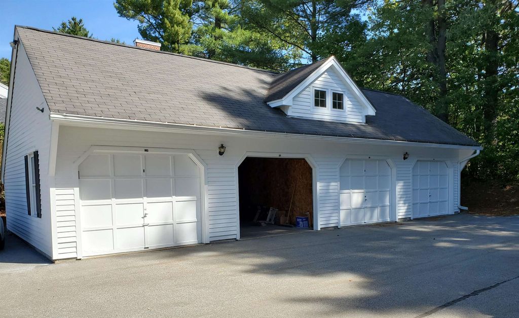 Photo of 15 Windsor Court #G, Keene, NH 03431 (MLS # 5063593)
