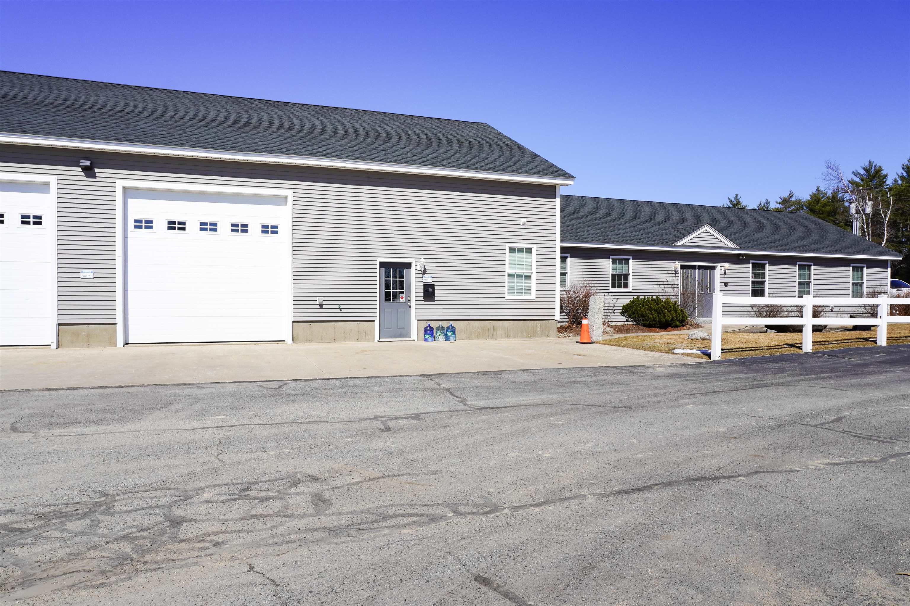 1667 White Mountain Highway