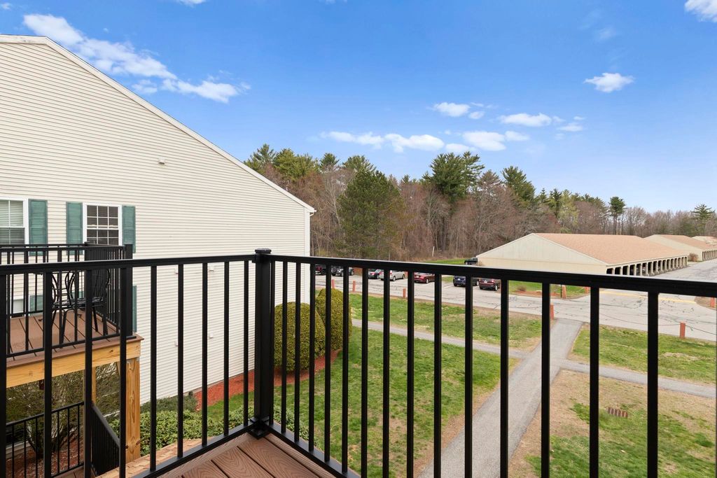 Photo of 209 White Cedar Boulevard, Portsmouth, NH 03801 (MLS # 5086764)