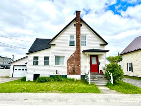 Photo of 15 Park Street, Colebrook, NH 03576 (MLS # 5042396)