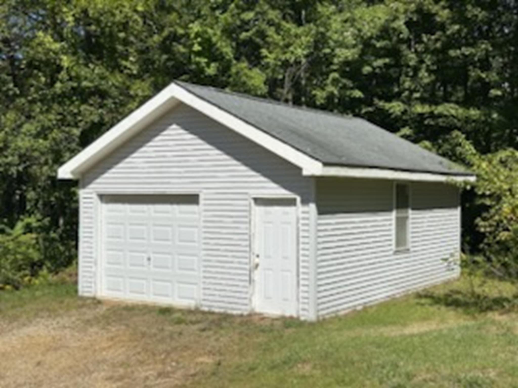 Chichester, New Hampshire 03258, United States, 3 Bedrooms Bedrooms, ,3 BathroomsBathrooms,Residential,Active,208290