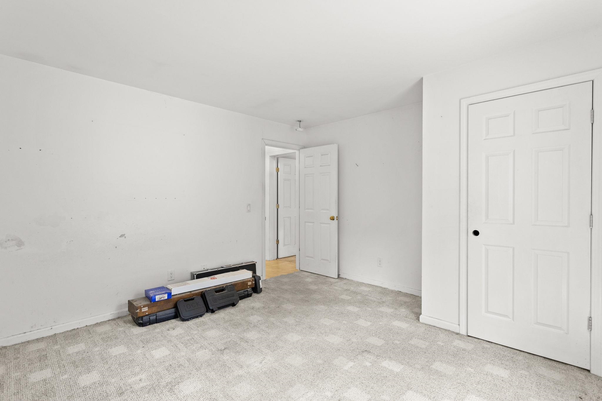 Chichester, New Hampshire 03258, United States, 3 Bedrooms Bedrooms, ,3 BathroomsBathrooms,Residential,Active,208290