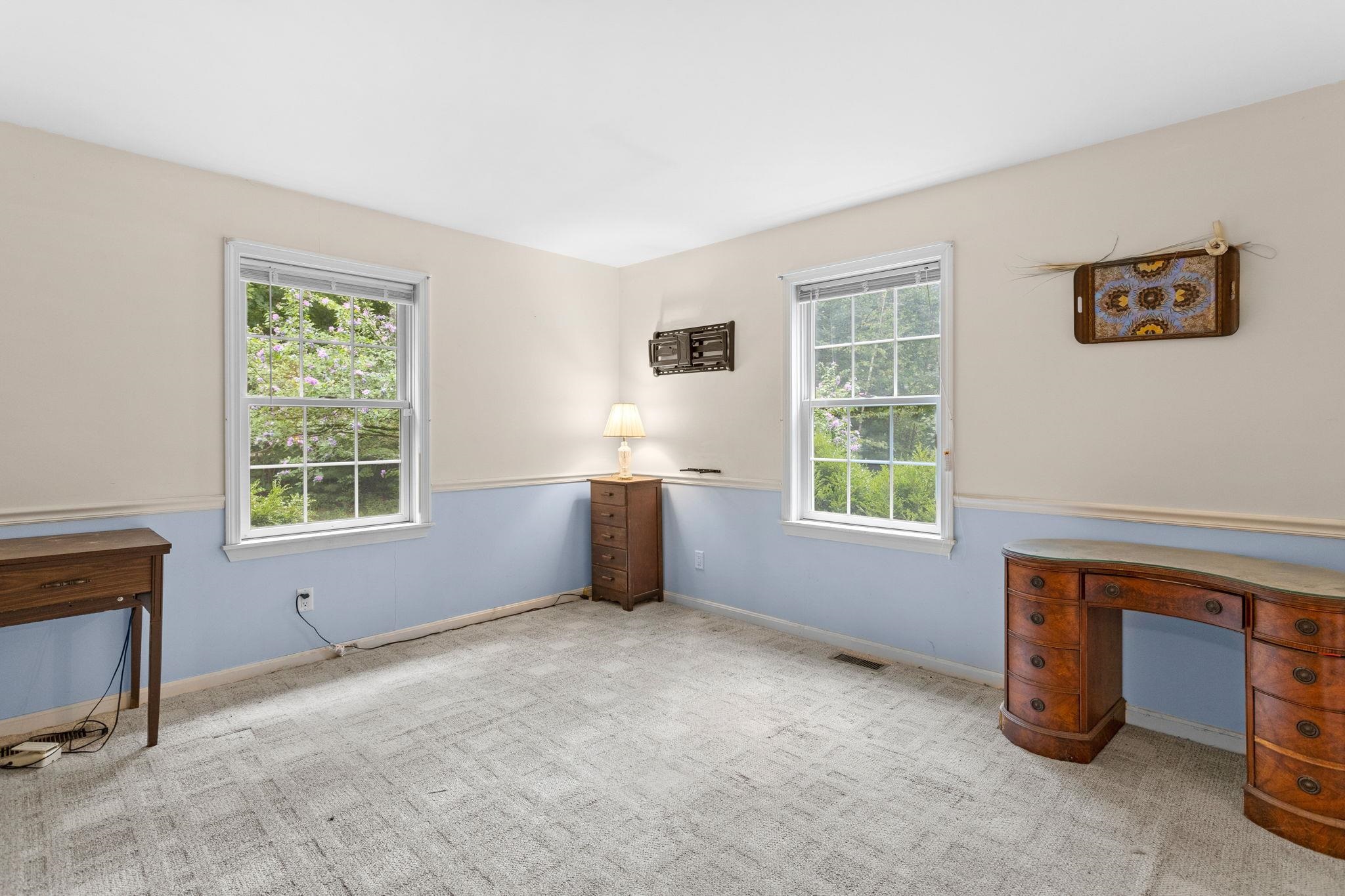 Chichester, New Hampshire 03258, United States, 3 Bedrooms Bedrooms, ,3 BathroomsBathrooms,Residential,Active,208290