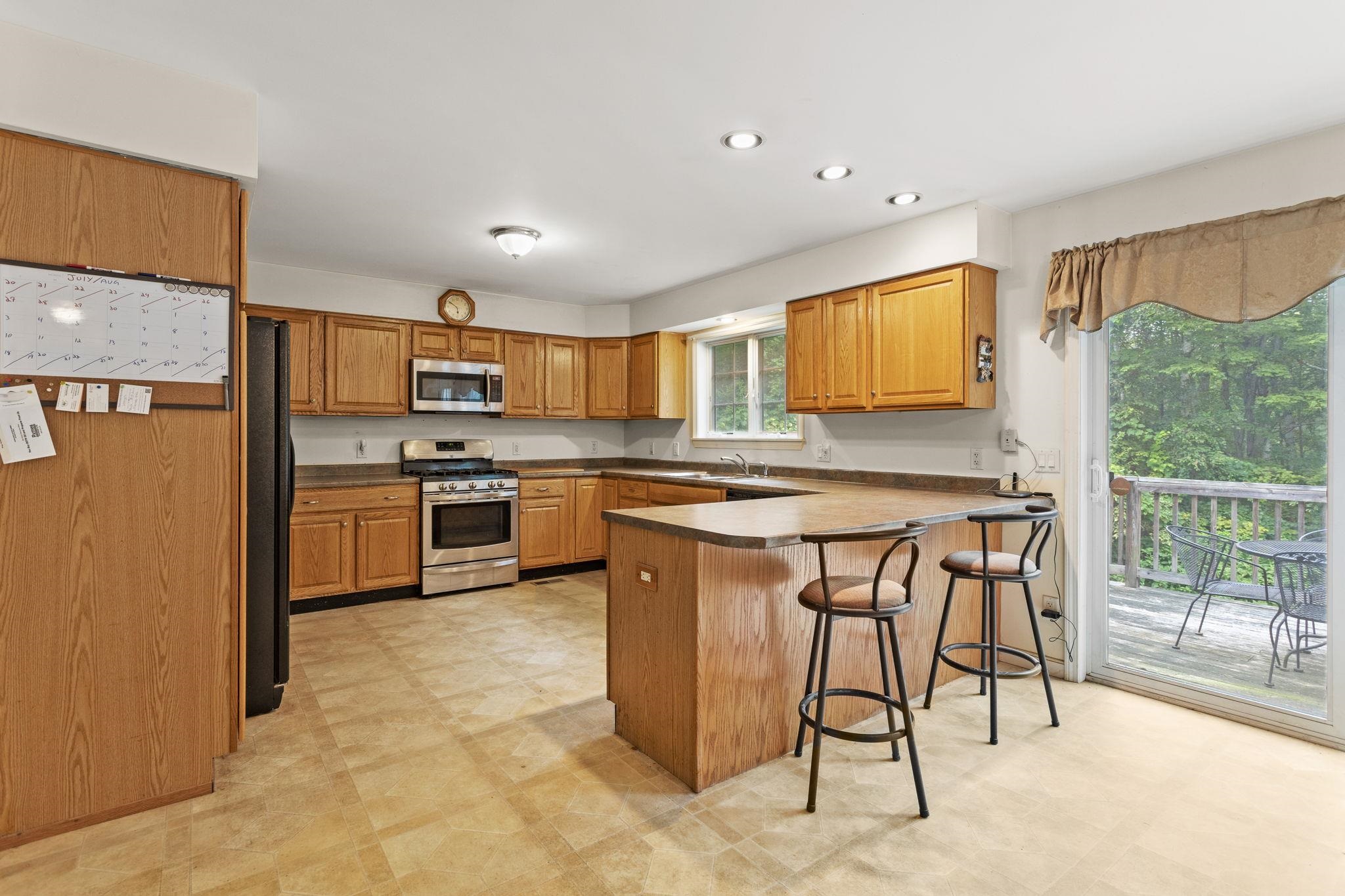 Chichester, New Hampshire 03258, United States, 3 Bedrooms Bedrooms, ,3 BathroomsBathrooms,Residential,Active,208290