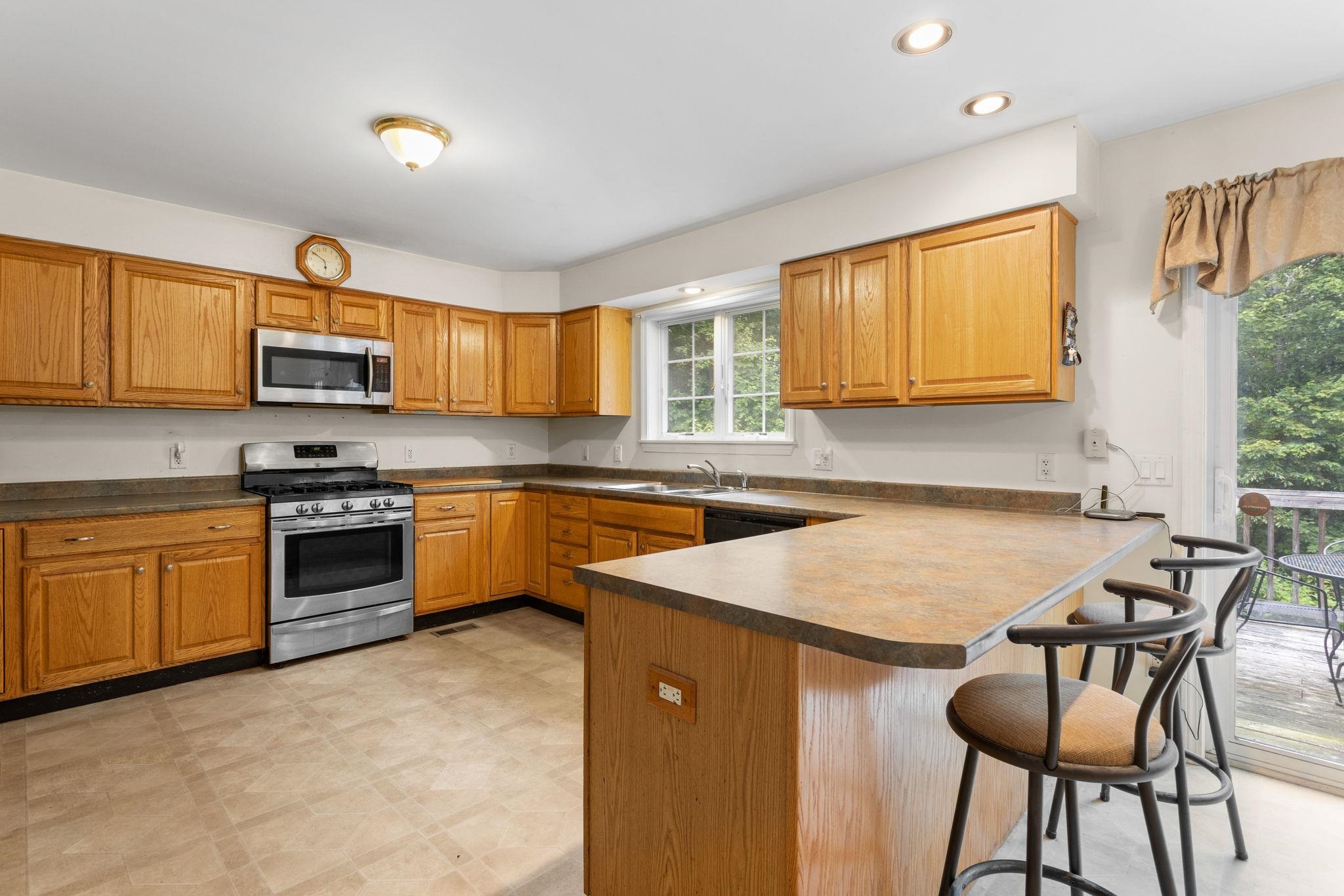 Chichester, New Hampshire 03258, United States, 3 Bedrooms Bedrooms, ,3 BathroomsBathrooms,Residential,Active,208290