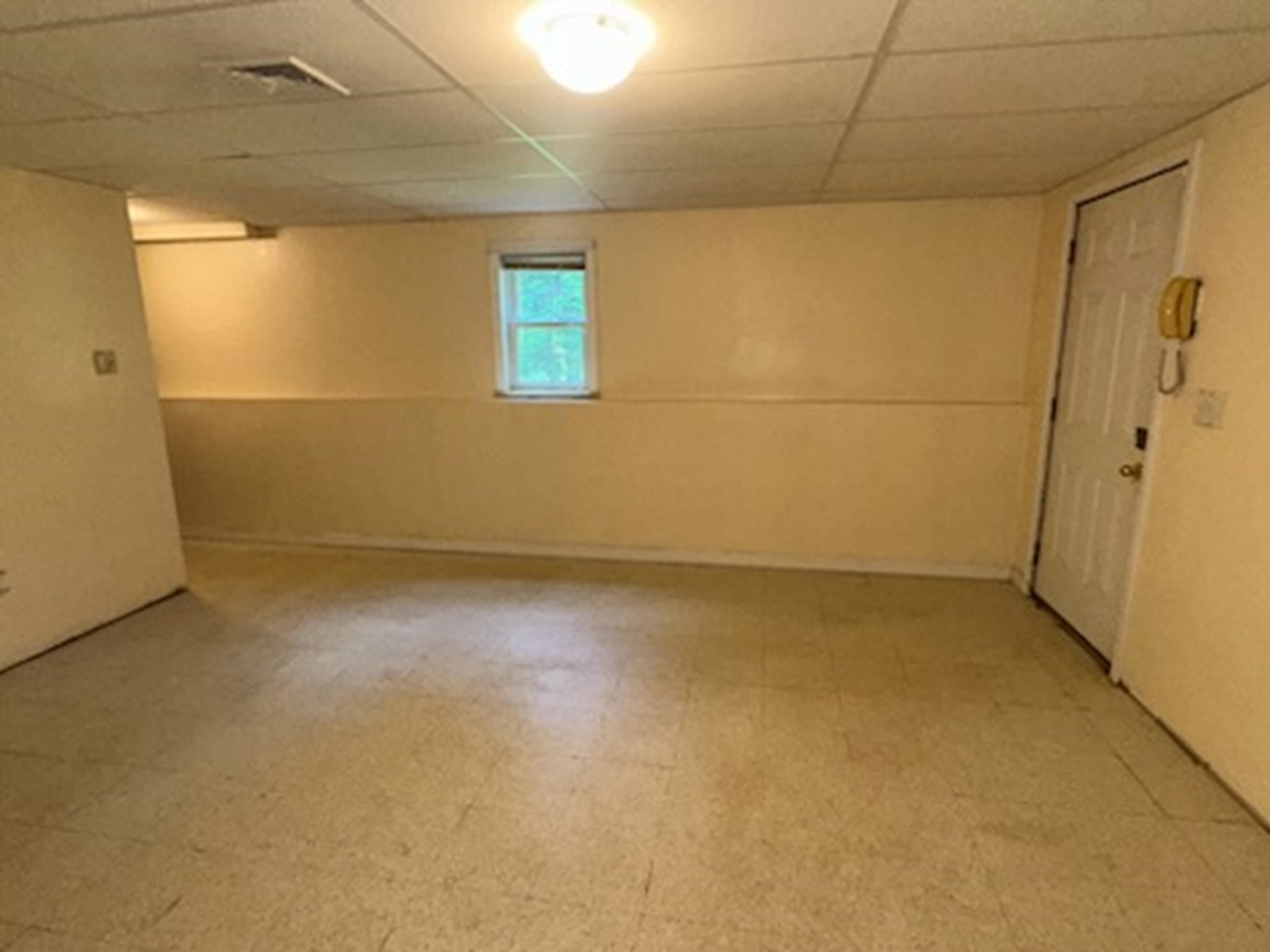 Chichester, New Hampshire 03258, United States, 3 Bedrooms Bedrooms, ,3 BathroomsBathrooms,Residential,Active,208290