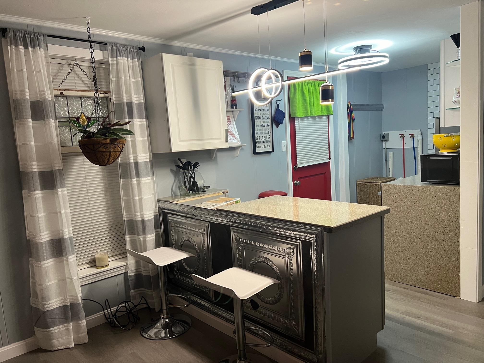 Manchester, New Hampshire 03104, United States, 1 Bedroom Bedrooms, ,1 BathroomBathrooms,Residential,Active,123820