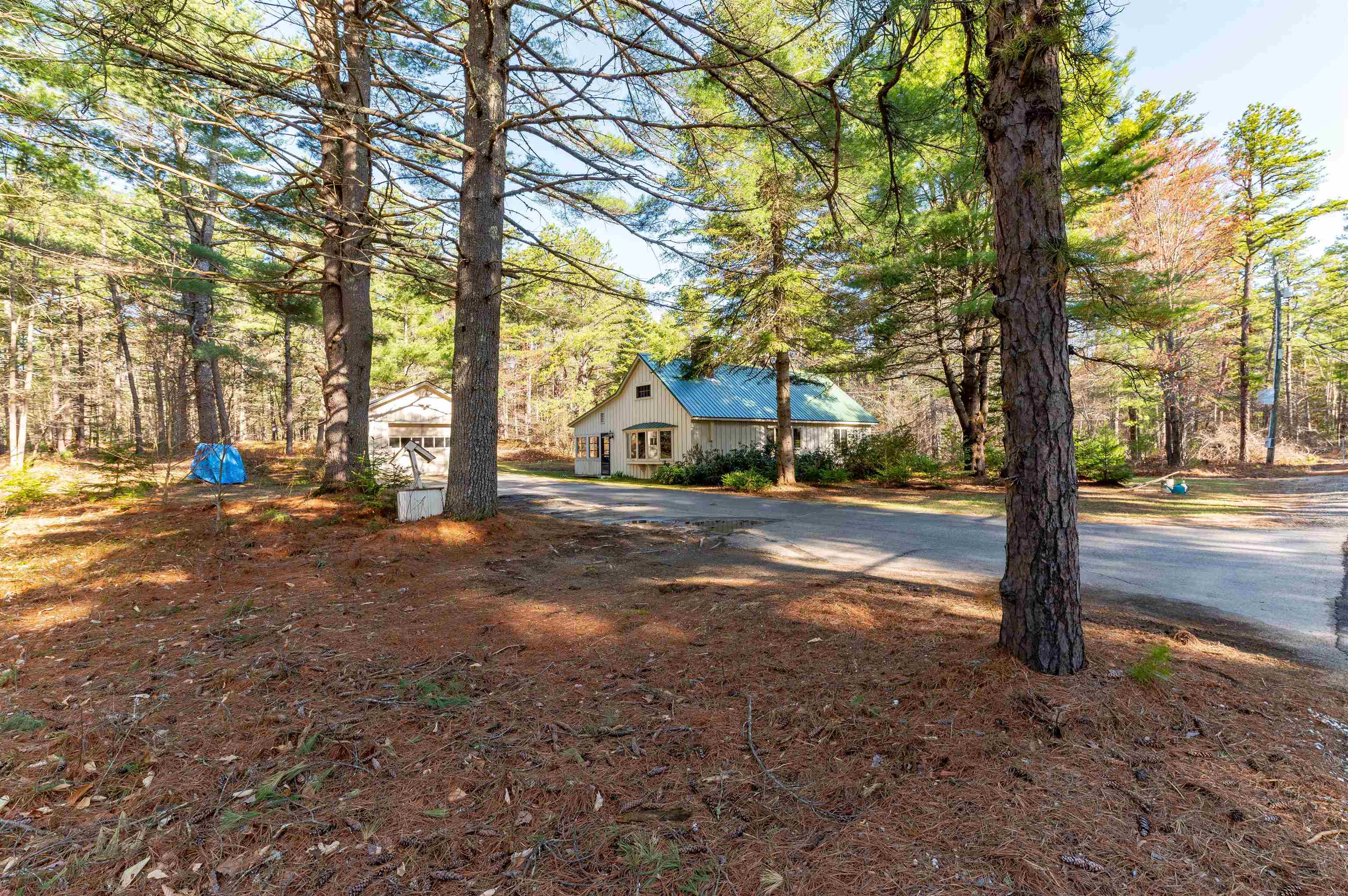 906 Plains Road