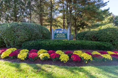 9 Bartemus Trail 303 Nashua NH 03063