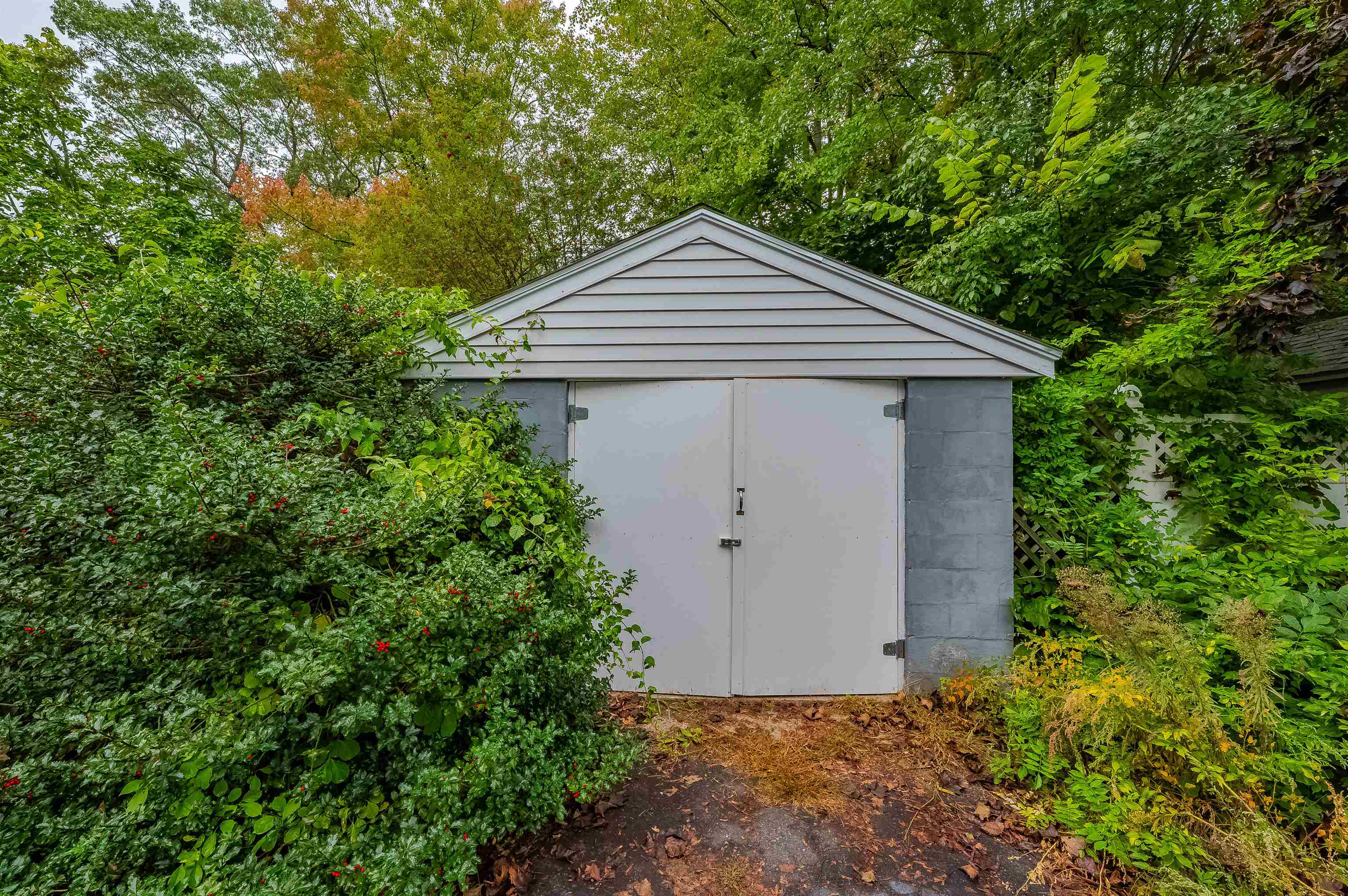 2 Oak Forest Street