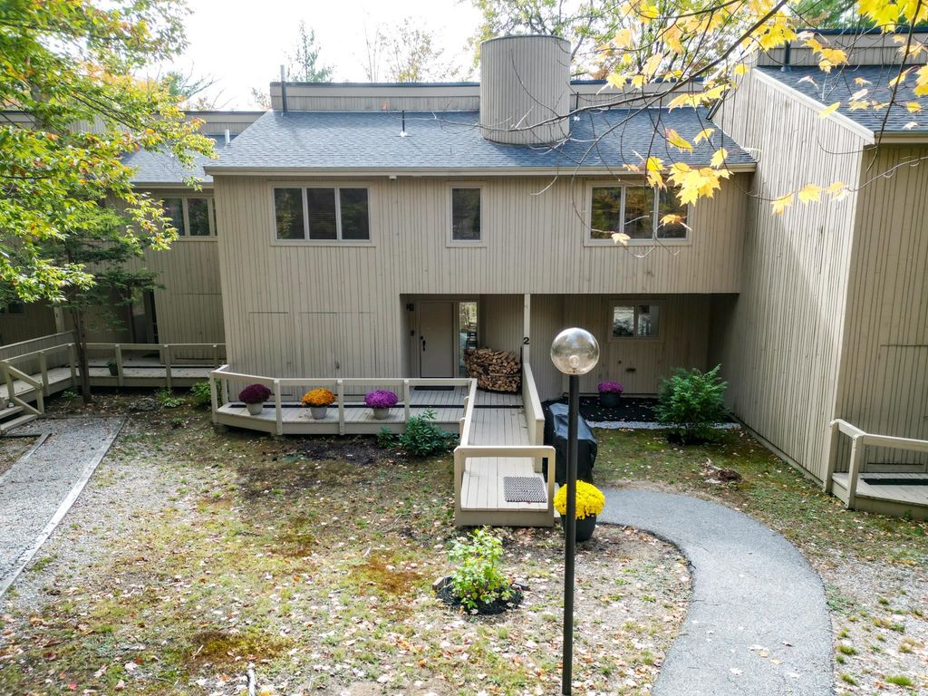 Photo of 72 Cranmore Woods Lane #2, Conway, NH 03818 (MLS # 5066297)