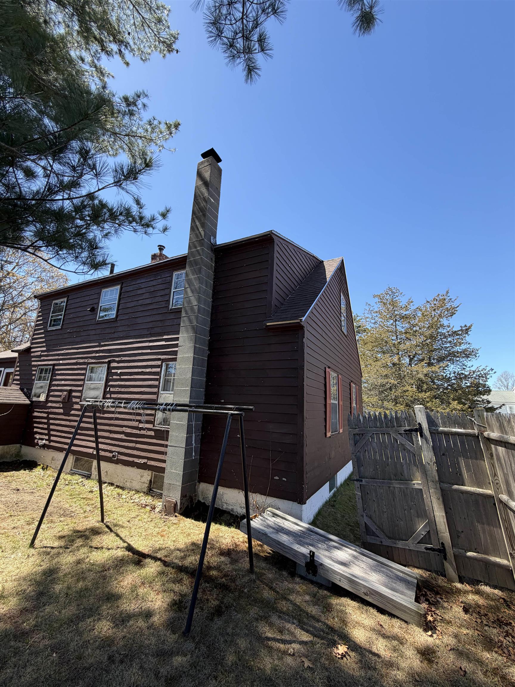 32 Cote Street