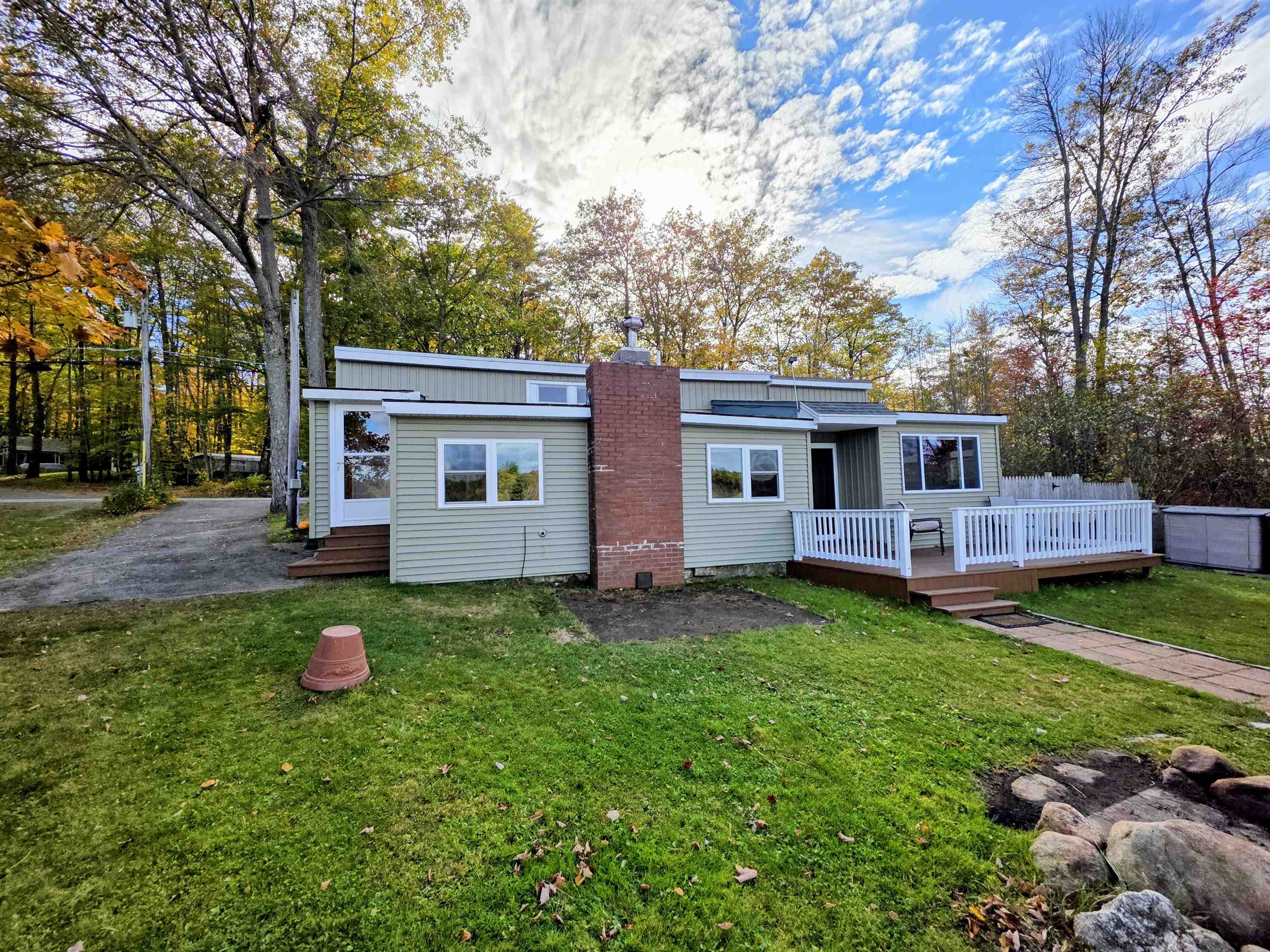 Gilmanton, New Hampshire 03237, United States, 2 Bedrooms Bedrooms, ,1 BathroomBathrooms,Residential,Active,227829