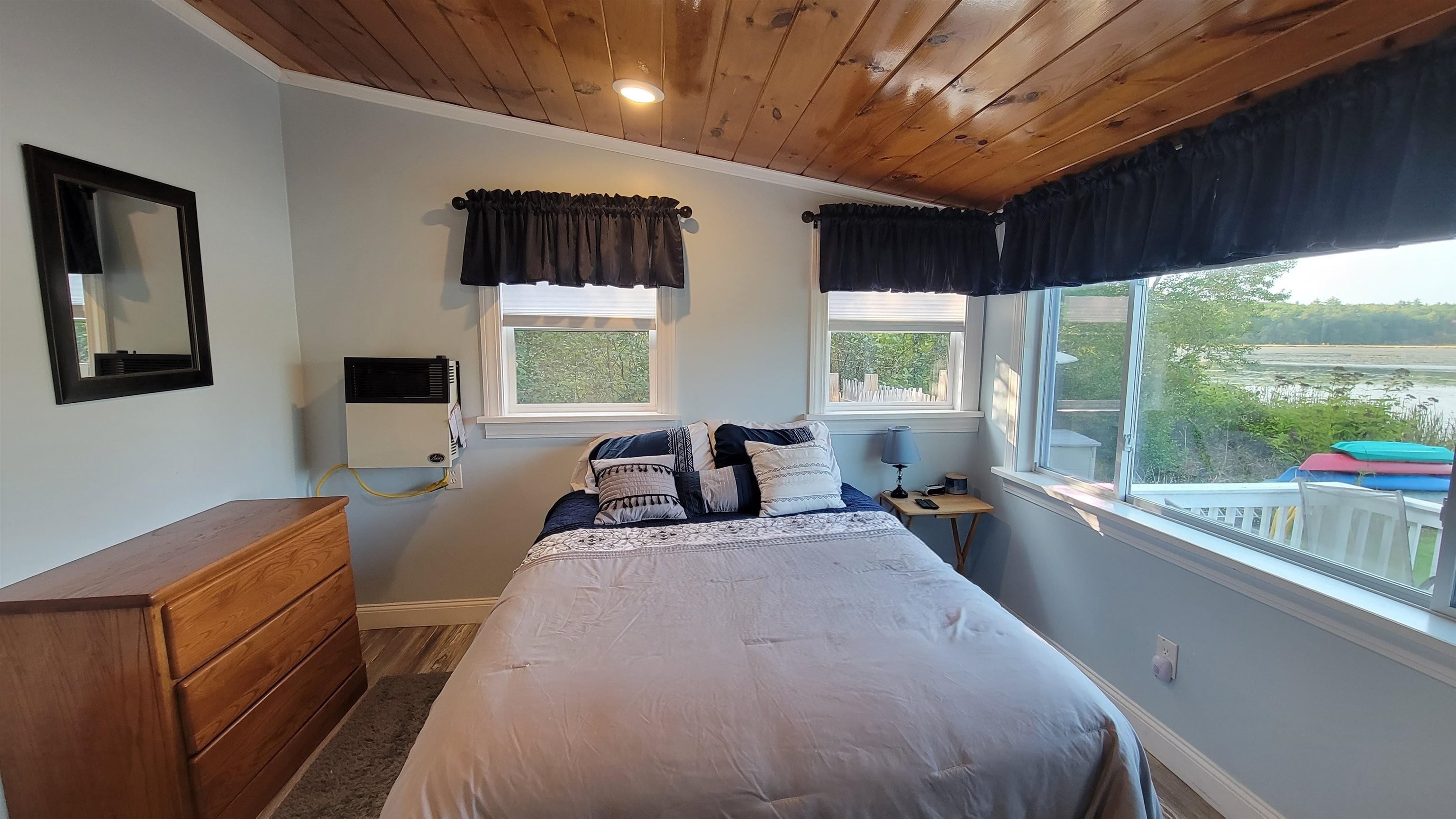 Gilmanton, New Hampshire 03237, United States, 2 Bedrooms Bedrooms, ,1 BathroomBathrooms,Residential,Active,227829