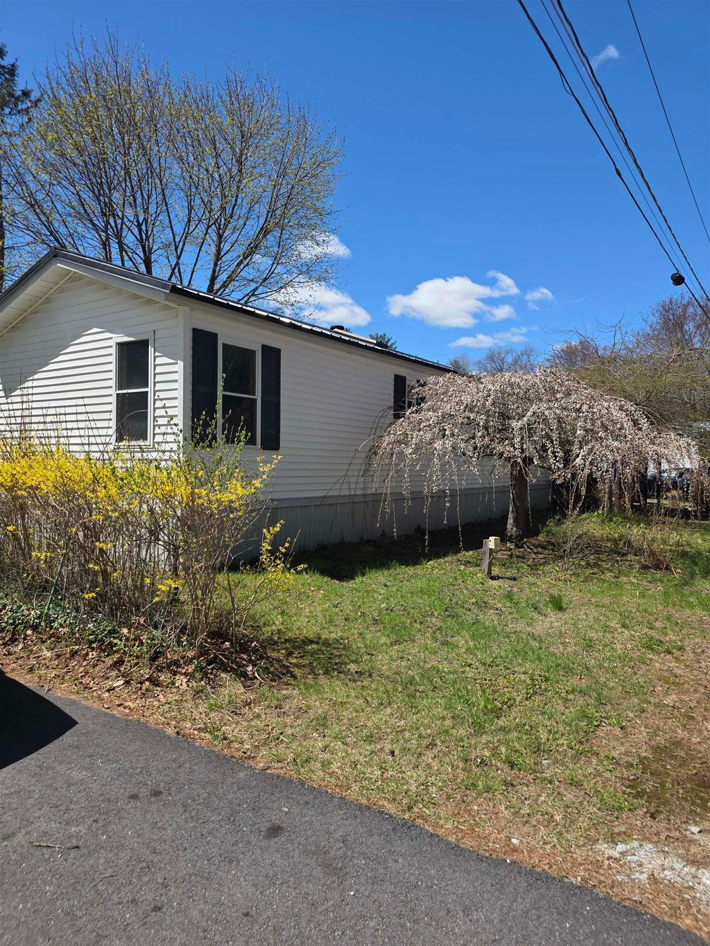 Photo of 4 Eddy Drive, Boscawen, NH 03303 (MLS # 5083267)