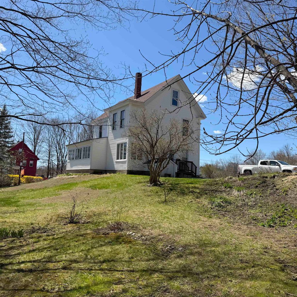 Photo of 30 Mooney Street, Farmington, NH 03851 (MLS # 5085867)