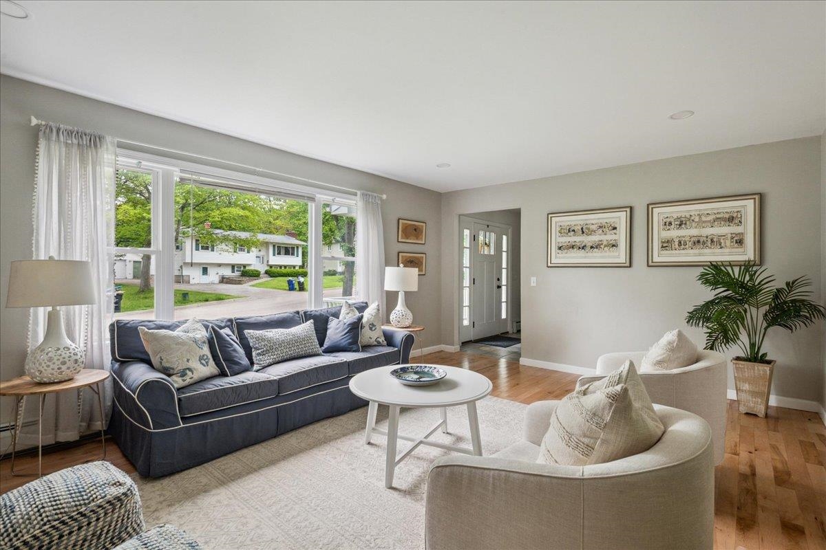 12 Briar Lane