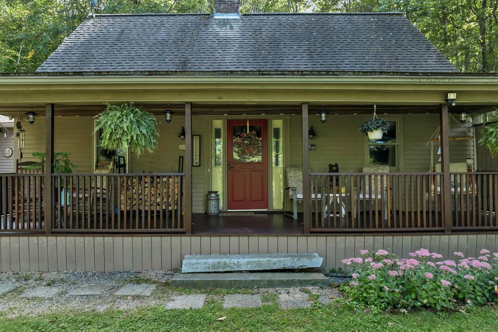 Photo of 23 Canterbury Crossing, Northfield, NH 03276 (MLS # 5062042)