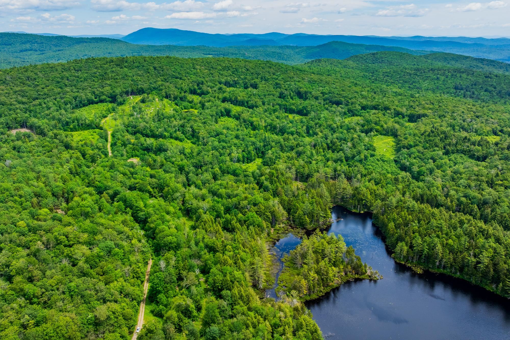 585 Pleasant Valley Road