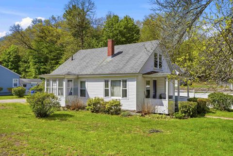 Photo of 154 Oneida Street, Manchester, NH 03102 (MLS # 5089044)