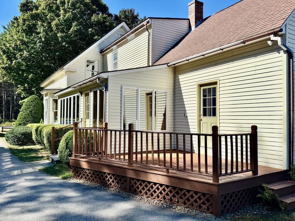 Photo of 257 Park Avenue, Keene, NH 03431 (MLS # 5062109)