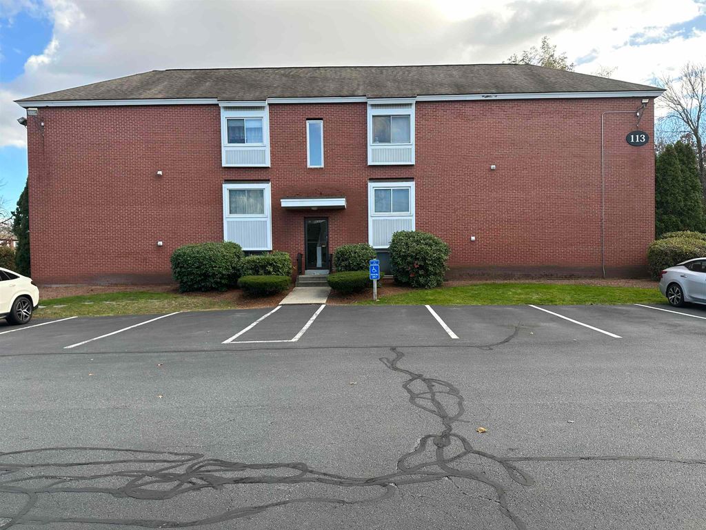 Photo of 113 Cluff Crossing Road #11, Salem, NH 03079 (MLS # 5068462)