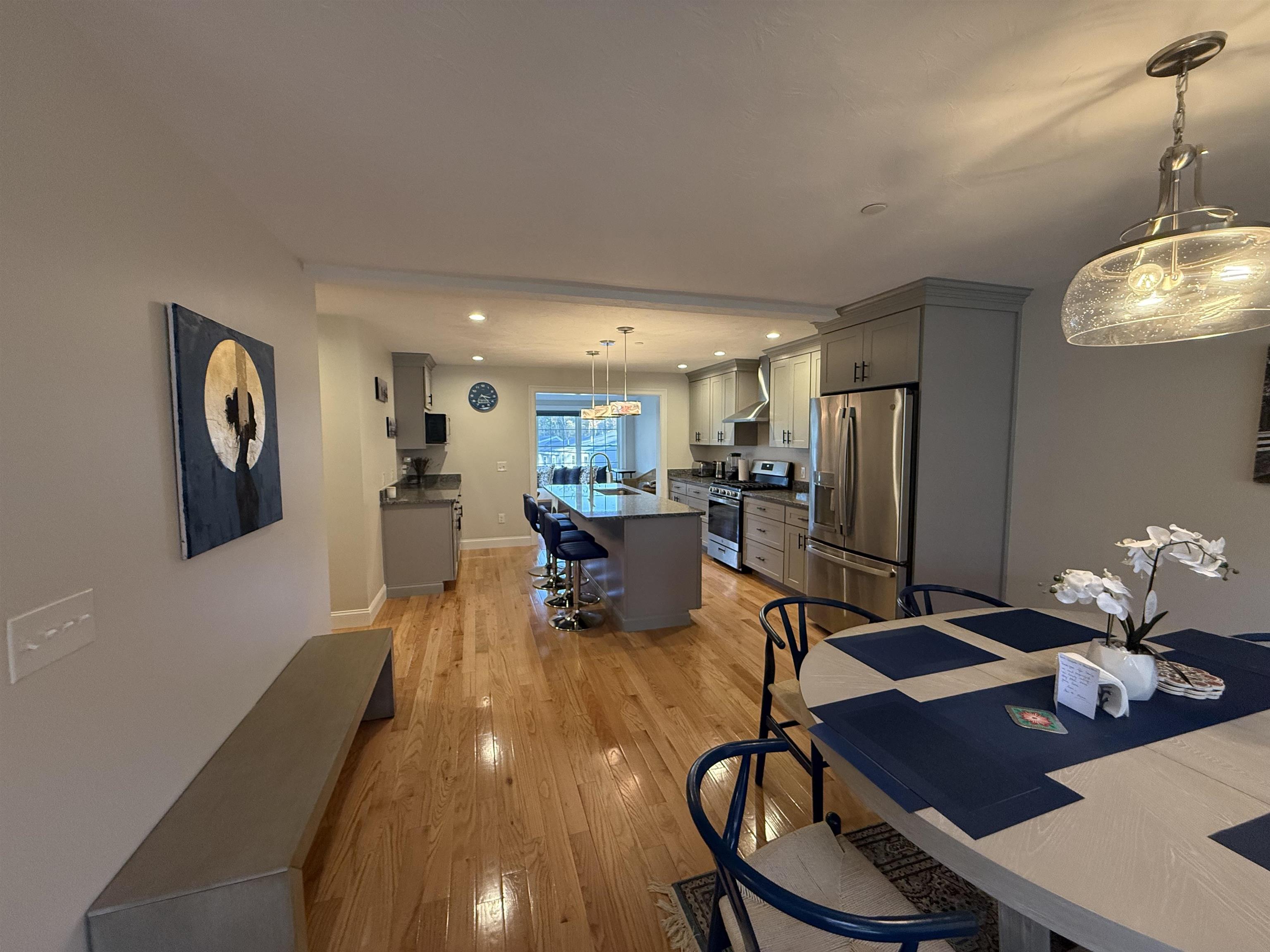 Meredith, New Hampshire 03253, United States, 4 Bedrooms Bedrooms, ,2 BathroomsBathrooms,Residential,Active,230735