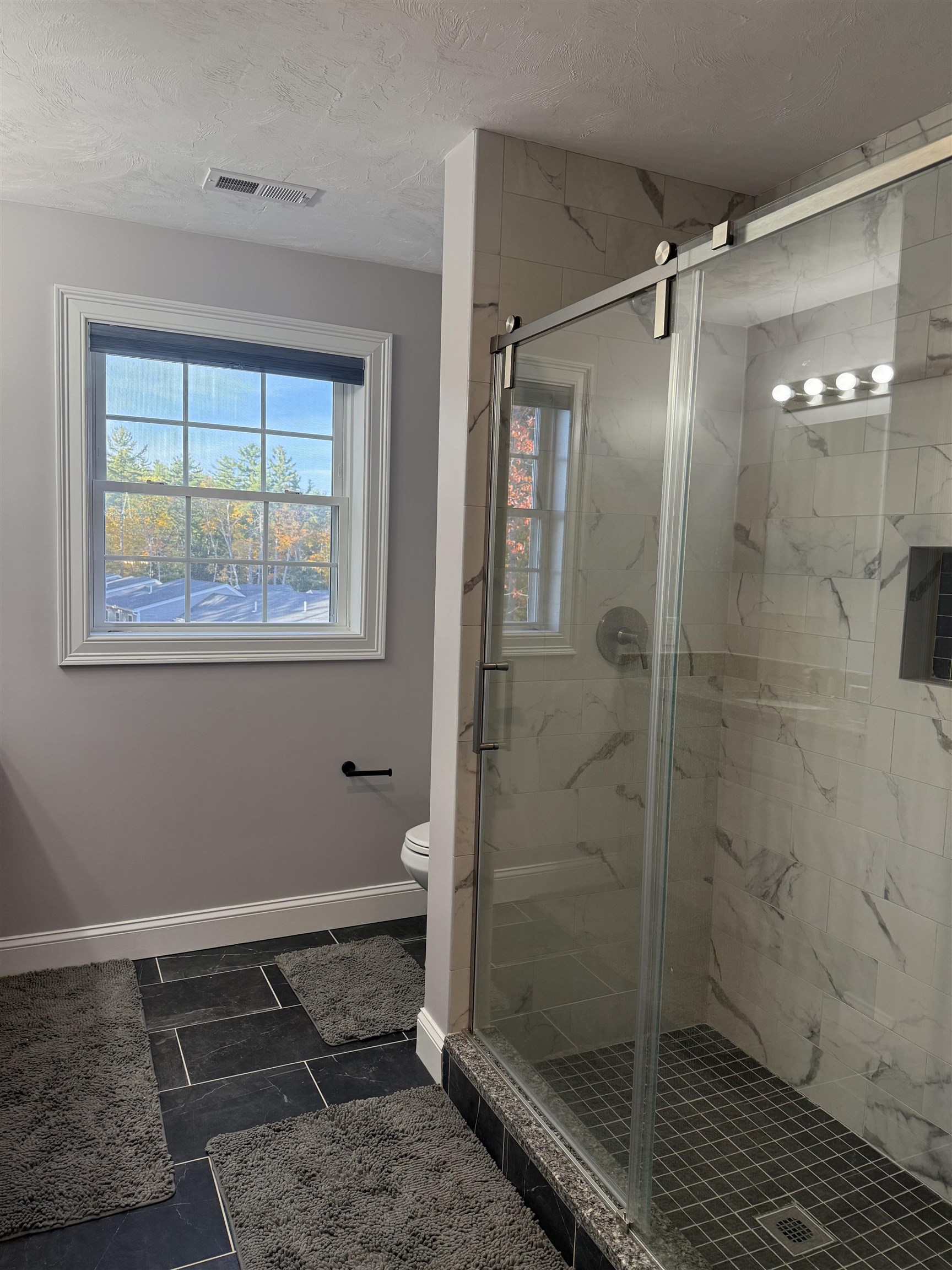 Meredith, New Hampshire 03253, United States, 4 Bedrooms Bedrooms, ,2 BathroomsBathrooms,Residential,Active,230735