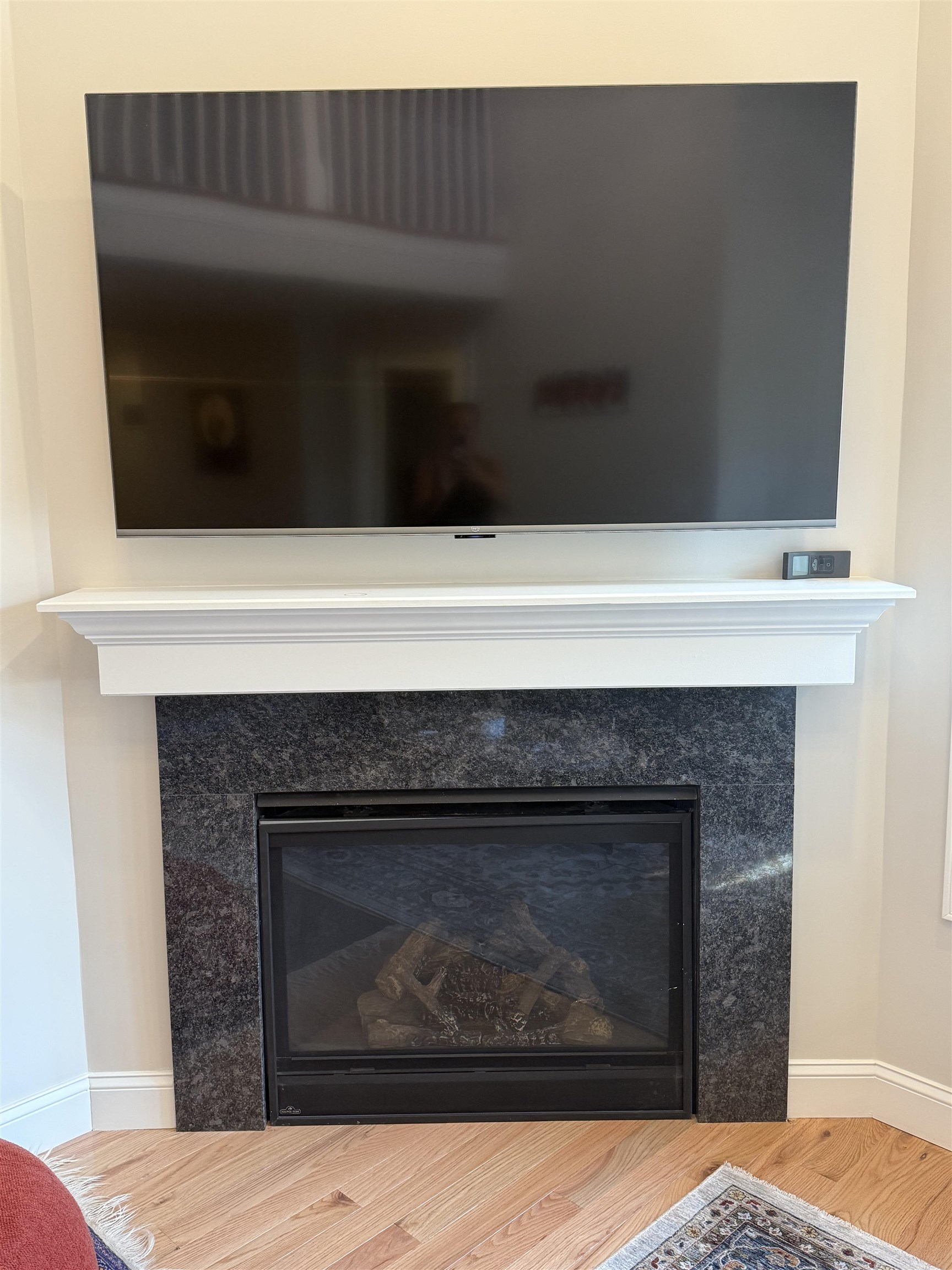 Meredith, New Hampshire 03253, United States, 4 Bedrooms Bedrooms, ,2 BathroomsBathrooms,Residential,Active,230735