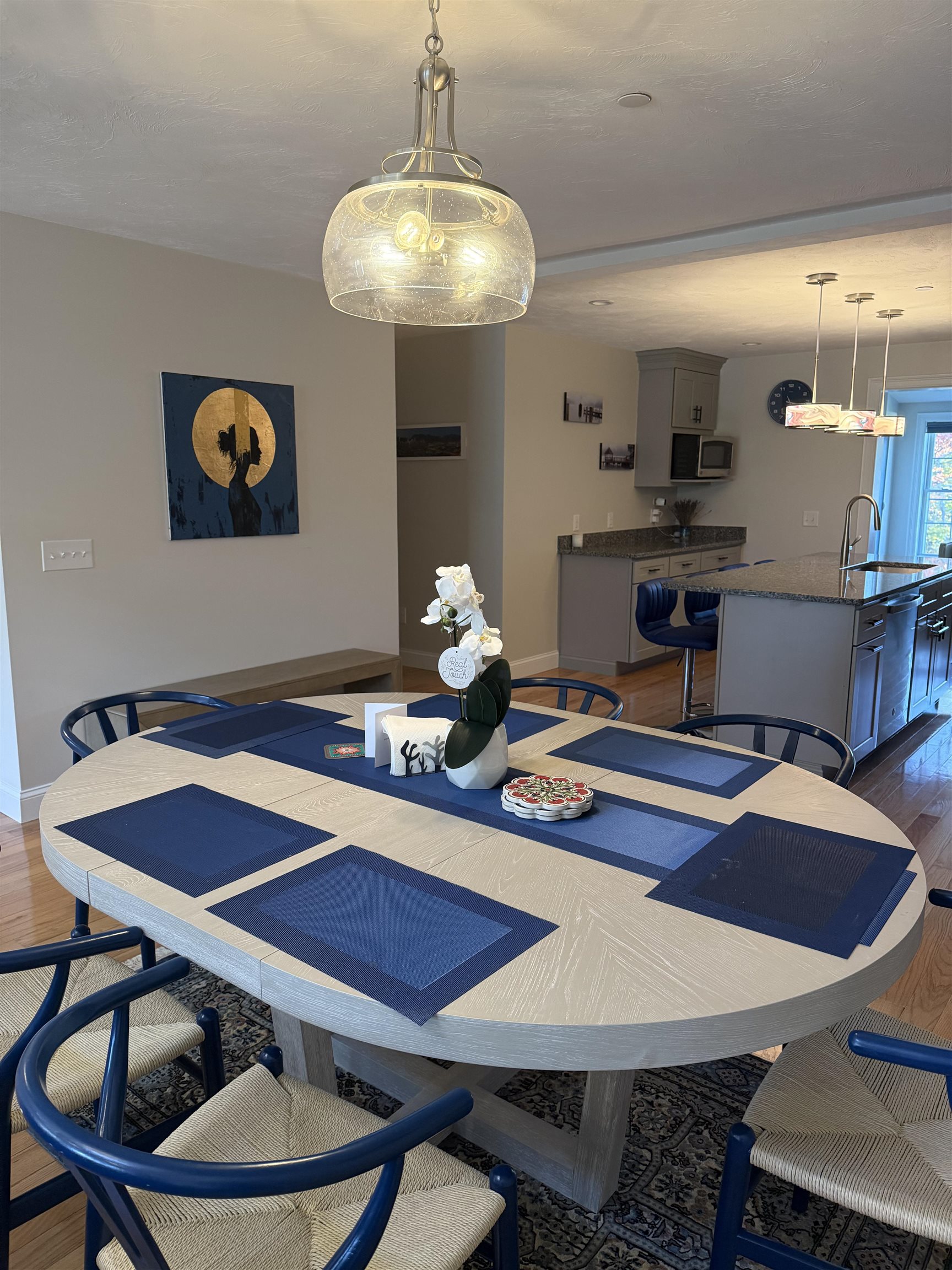 Meredith, New Hampshire 03253, United States, 4 Bedrooms Bedrooms, ,2 BathroomsBathrooms,Residential,Active,230735