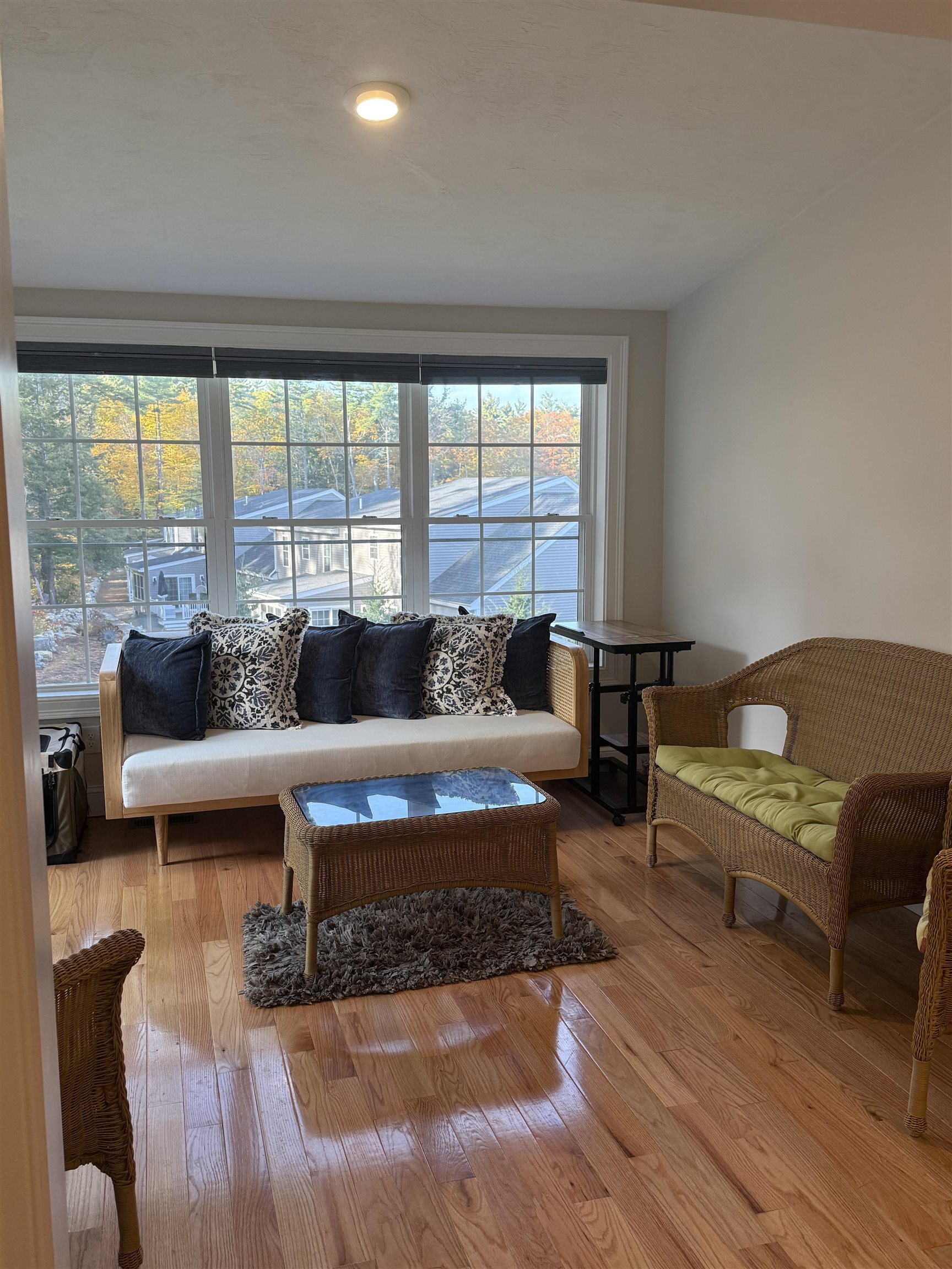 Meredith, New Hampshire 03253, United States, 4 Bedrooms Bedrooms, ,2 BathroomsBathrooms,Residential,Active,230735