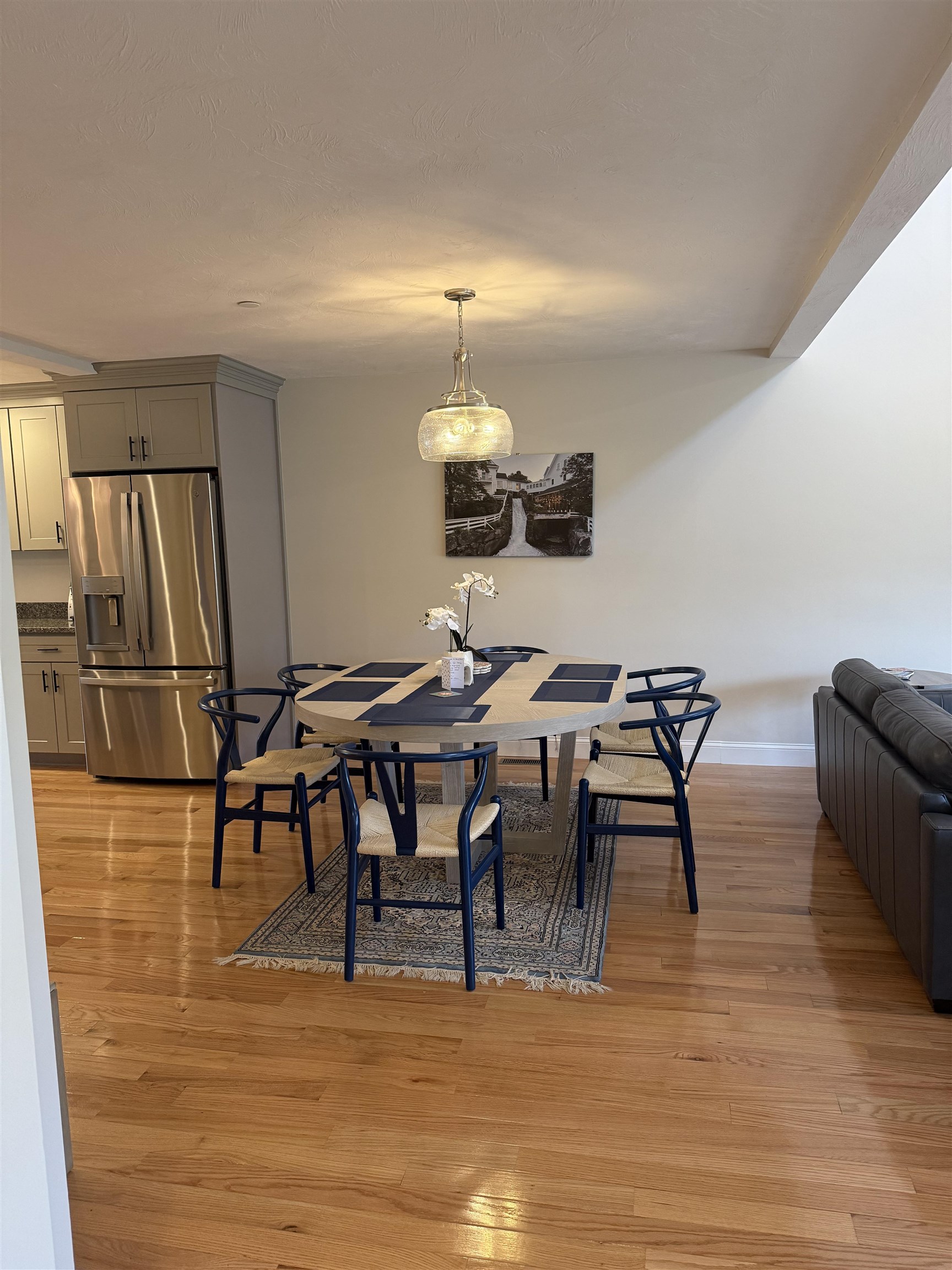 Meredith, New Hampshire 03253, United States, 4 Bedrooms Bedrooms, ,2 BathroomsBathrooms,Residential,Active,230735