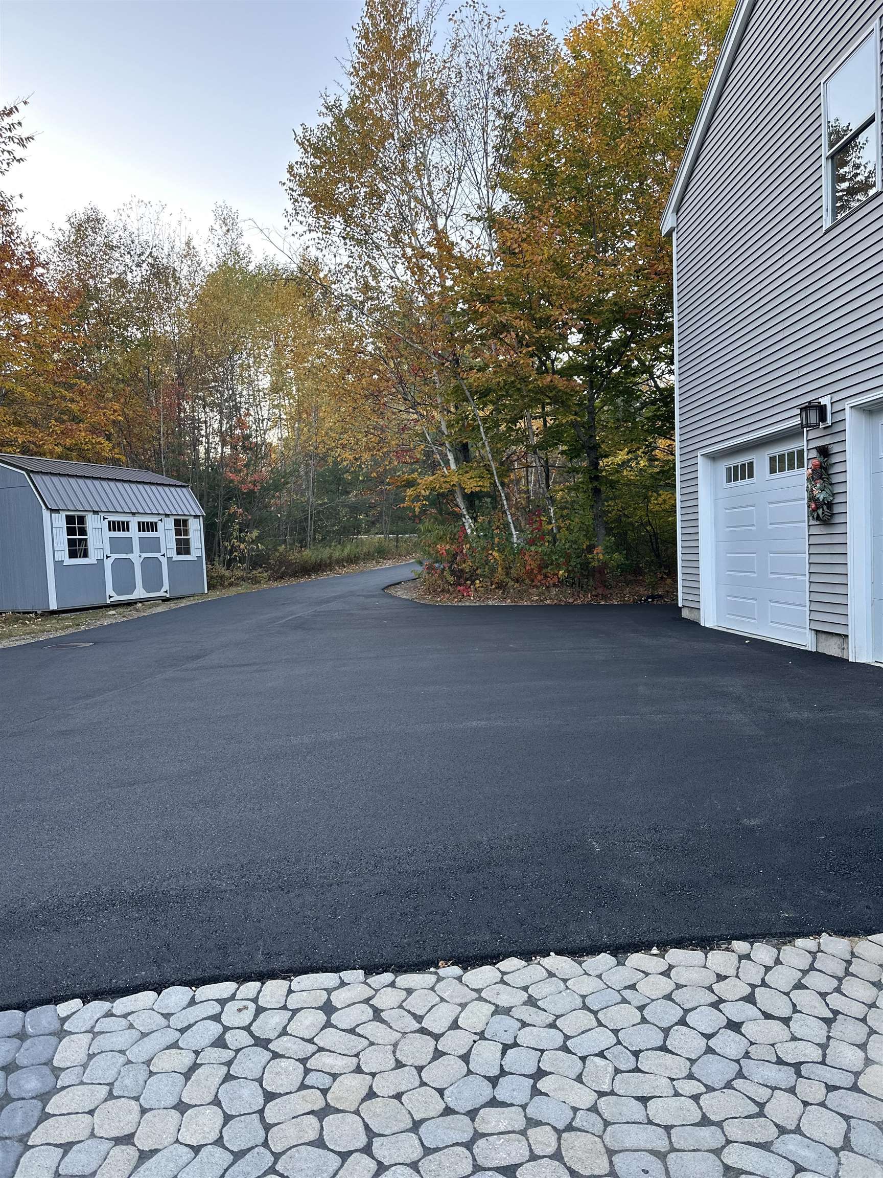 76 Curries Way