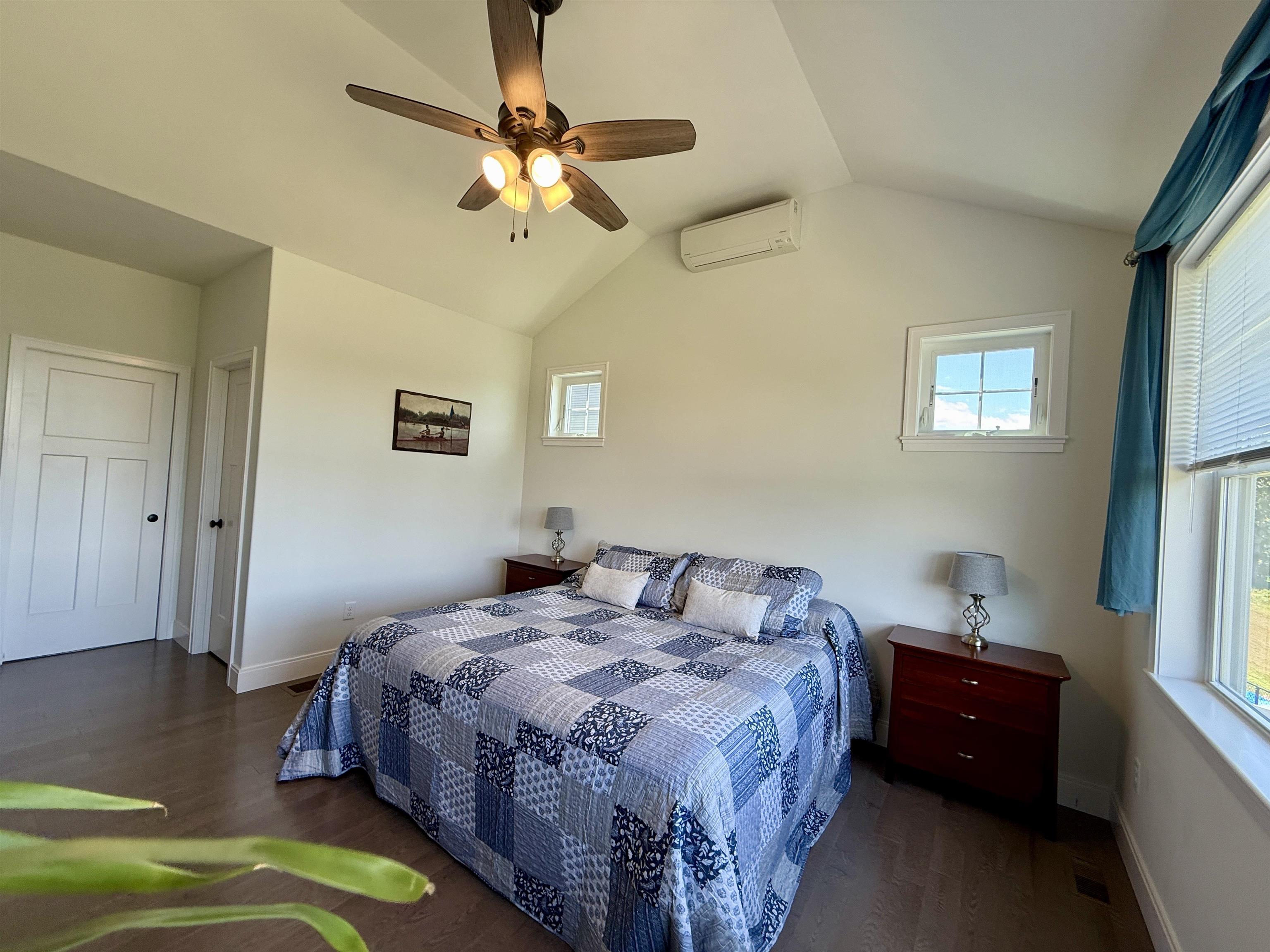 Manchester, New Hampshire 03104, United States, 4 Bedrooms Bedrooms, ,3 BathroomsBathrooms,Residential,Active,165433