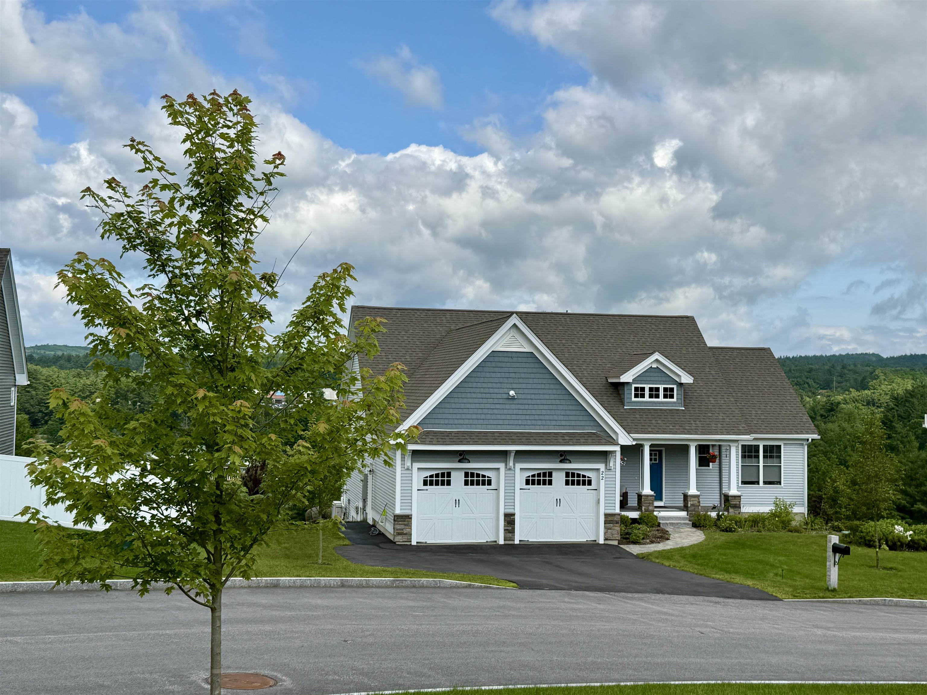 22 Hummingbird Drive