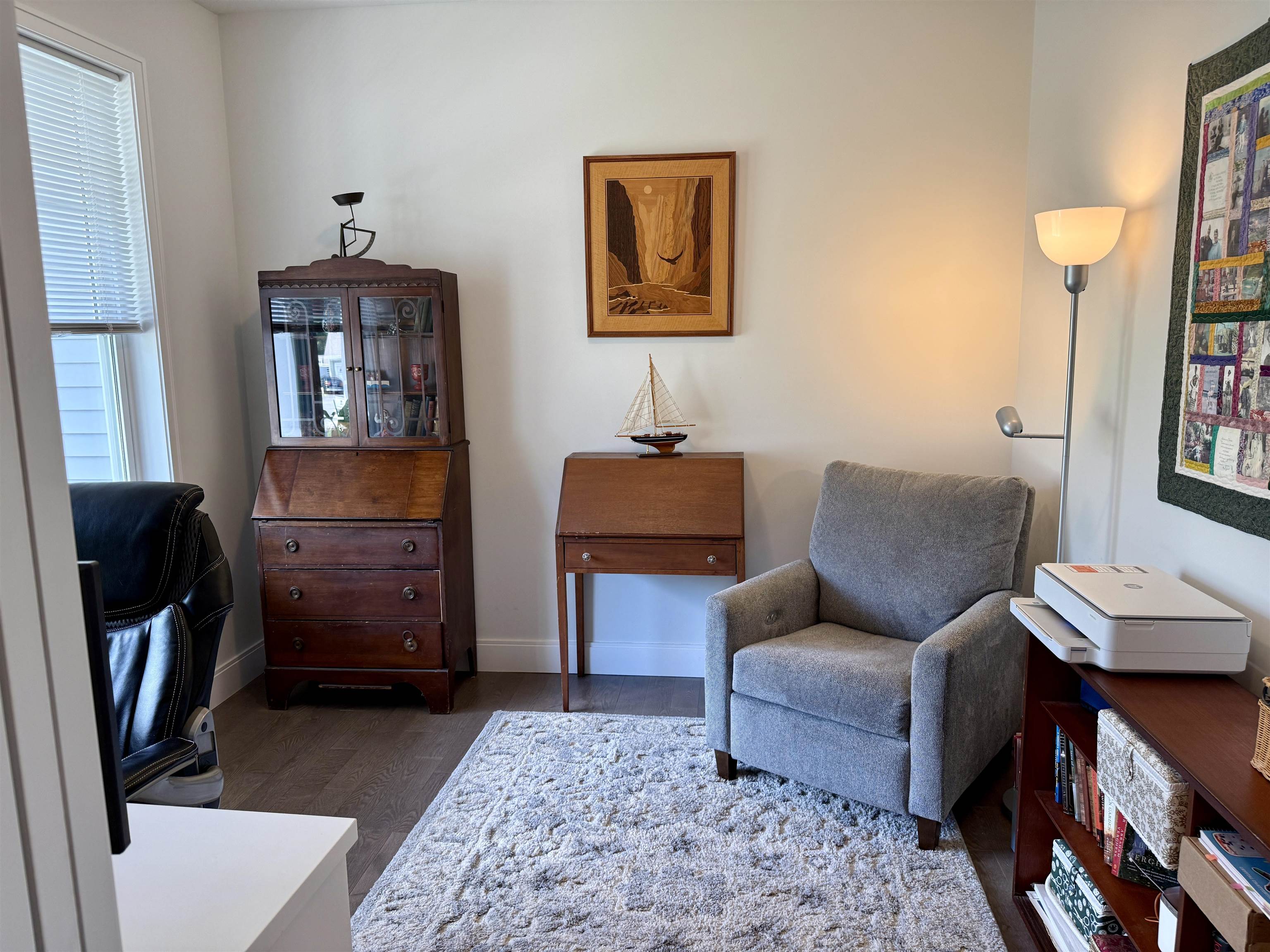 Manchester, New Hampshire 03104, United States, 4 Bedrooms Bedrooms, ,3 BathroomsBathrooms,Residential,Active,165433