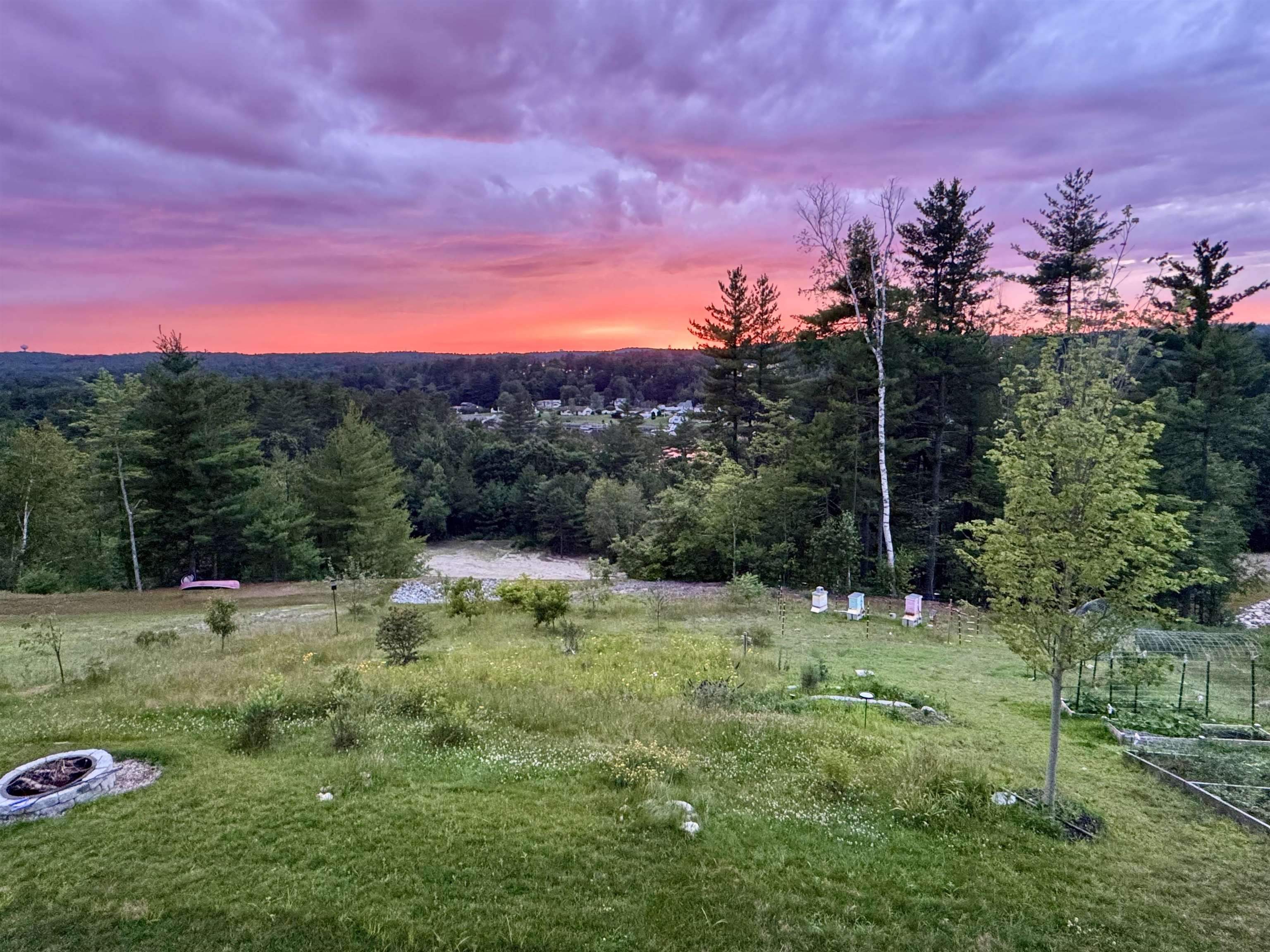 Manchester, New Hampshire 03104, United States, 4 Bedrooms Bedrooms, ,3 BathroomsBathrooms,Residential,Active,165433