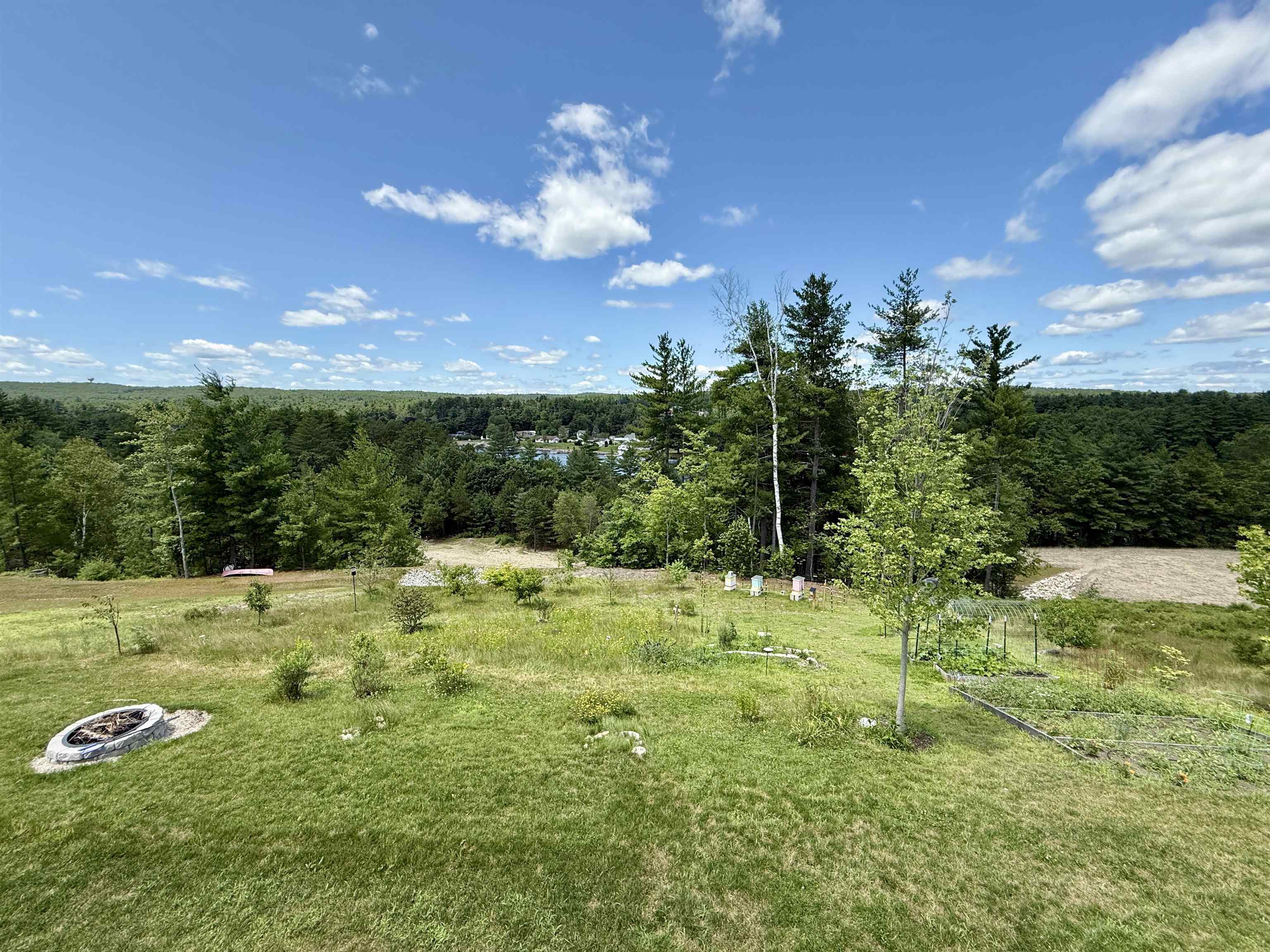 Manchester, New Hampshire 03104, United States, 4 Bedrooms Bedrooms, ,3 BathroomsBathrooms,Residential,Active,165433