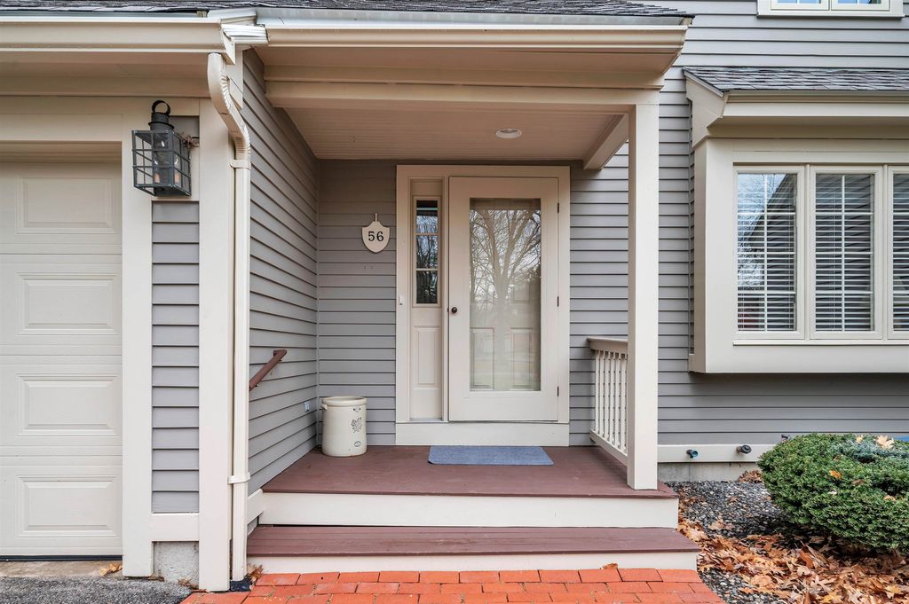 Photo of 56 Peninsula Drive, Stratham, NH 03885 (MLS # 5083748)