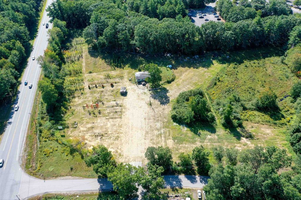 Photo of 316 South Road, Brentwood, NH 03833 (MLS # 4884355)