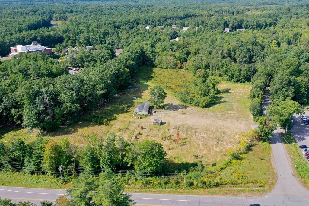 Photo of 316 South Road, Brentwood, NH 03833 (MLS # 4884355)