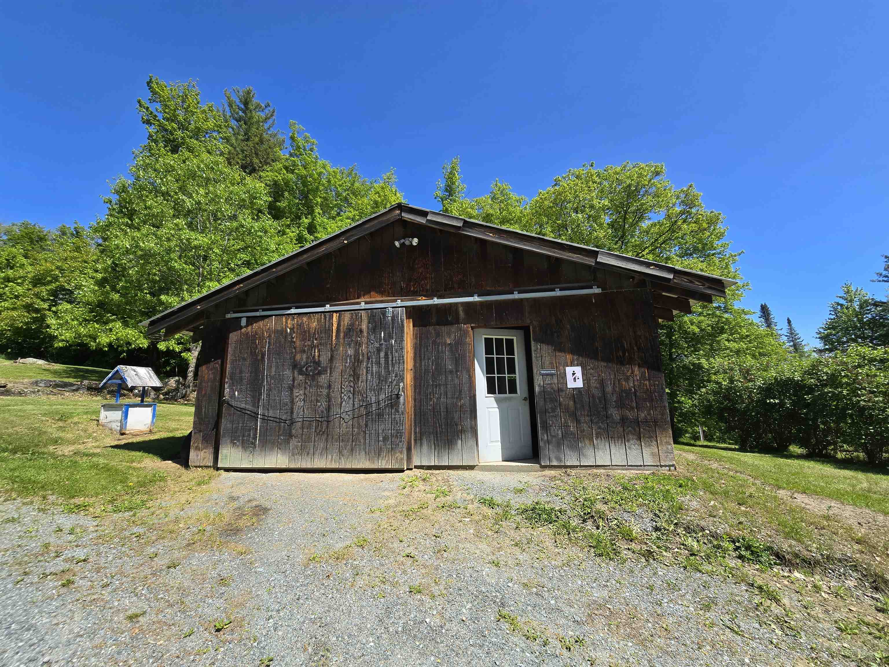 4087 Wallace Hill Road