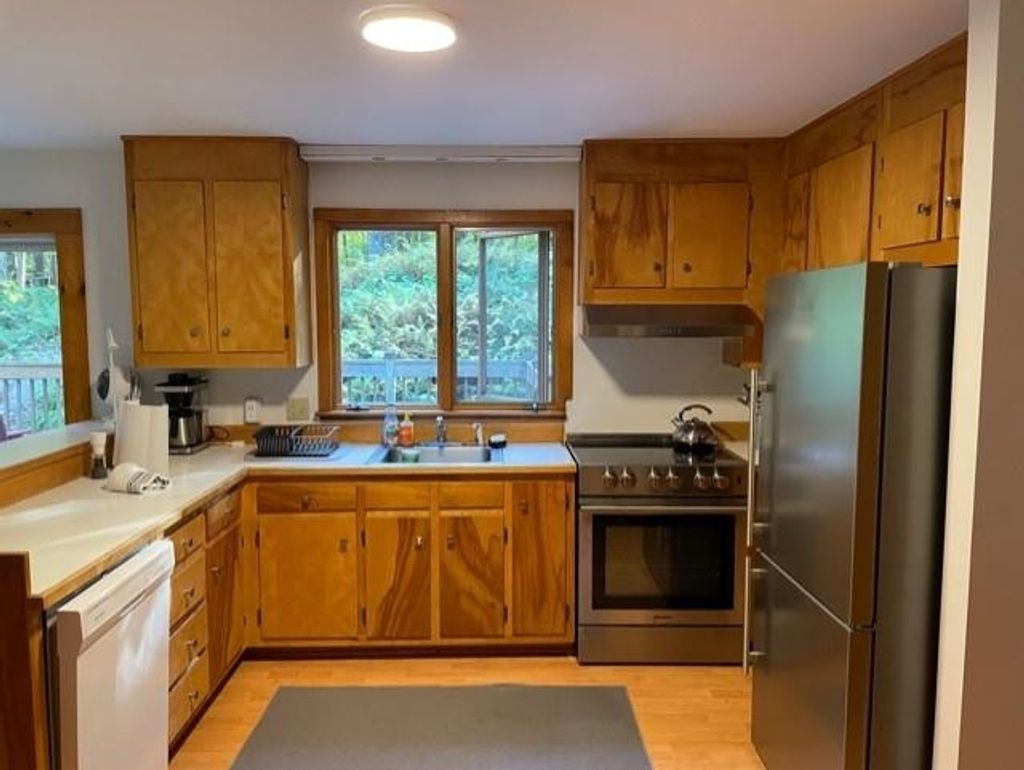 Photo of 4 Morning Hollow Lane, Grantham, NH 03753 (MLS # 5040866)