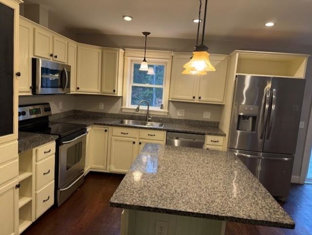 Photo of 15 Kelley Street, Newbury, NH 03255 (MLS # 5089309)