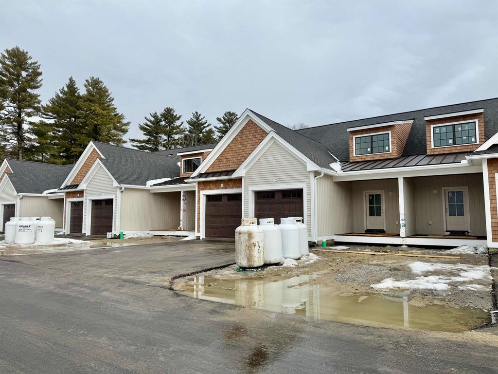 Photo of 23 Main Street #4, Candia, NH 03034 (MLS # 5081675)