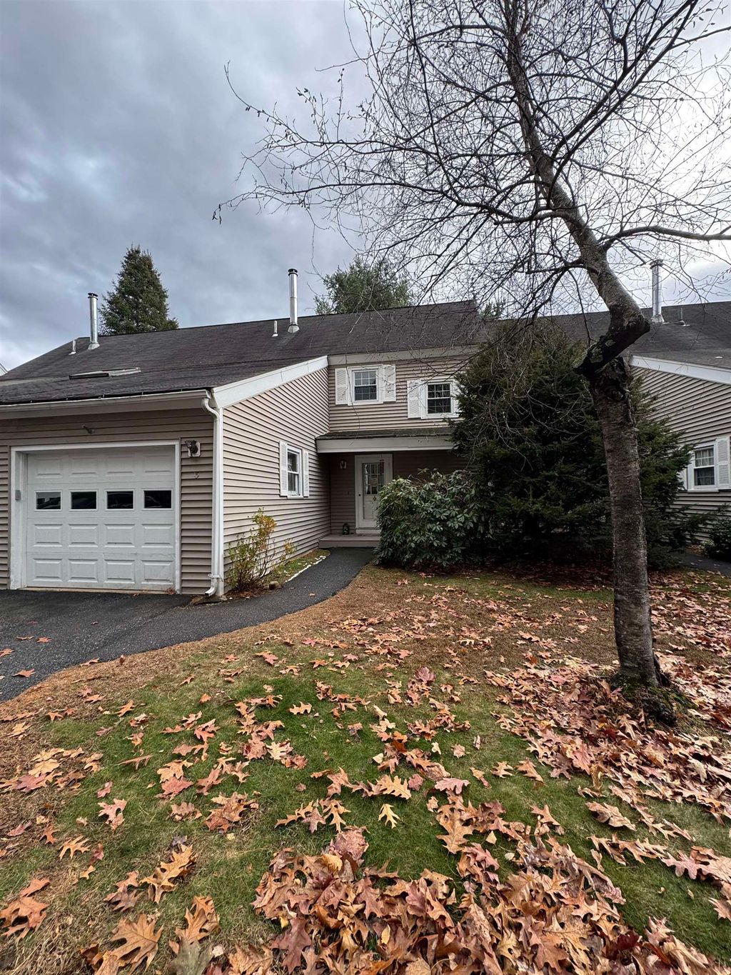 Photo of 15 Winding Pond Road #15, Londonderry, NH 03053 (MLS # 5069782)