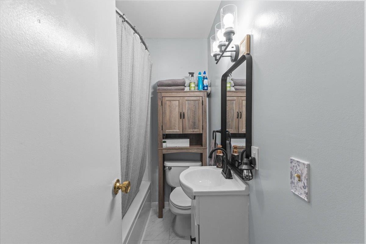 690-720 West Milton Road